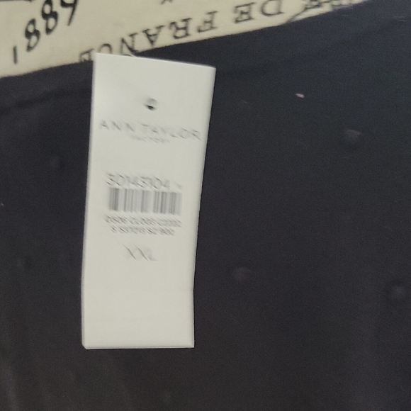 Classic Black Crew Neck Sweater - Picture 6 of 7